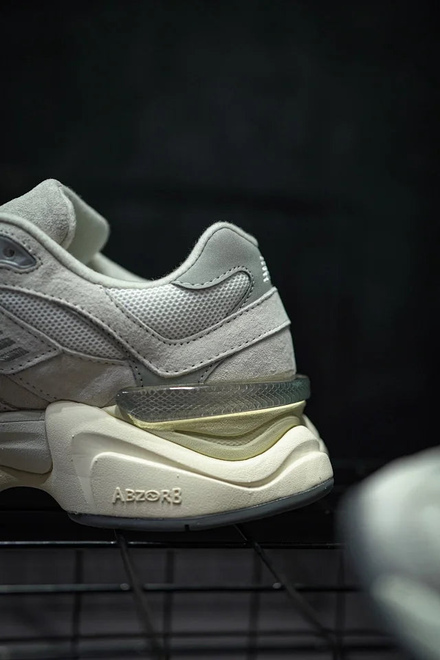 NB 9060 Cinza e Branco