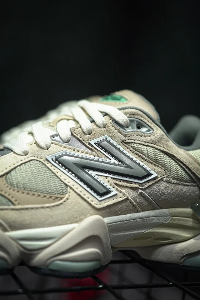 New Balance 9060 "Sea Salt" cinza claro