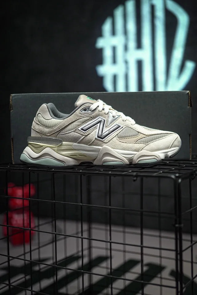 New Balance 9060 "Sea Salt" cinza claro