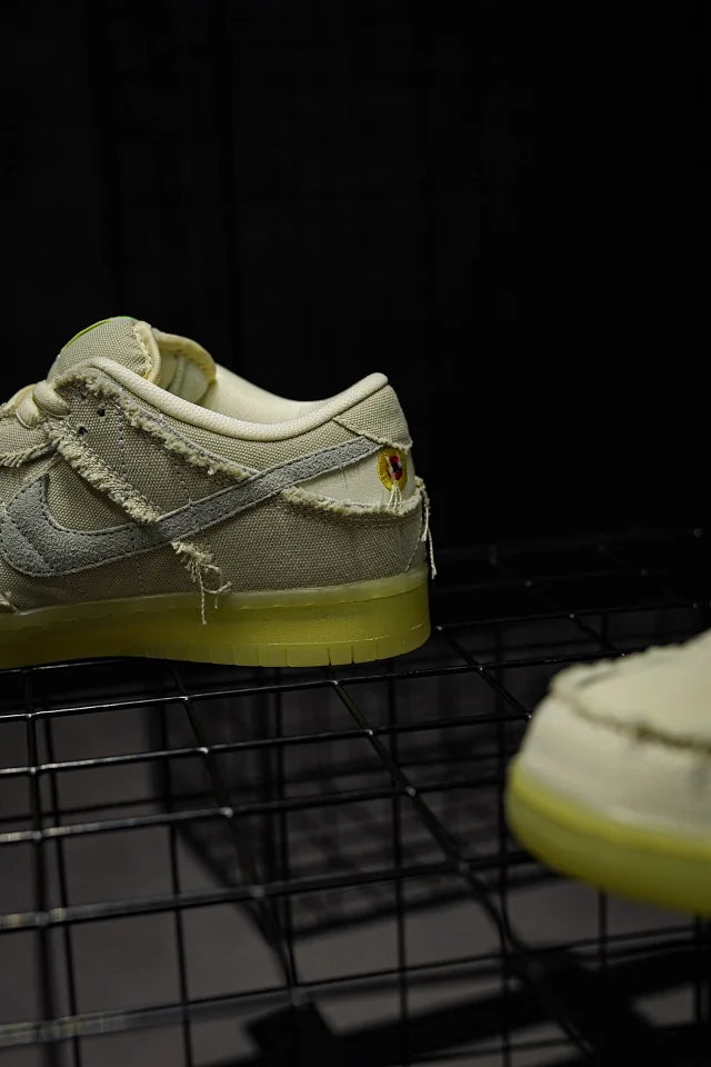 Nike Dunk SB Low "Mummy" Off-White Mummy