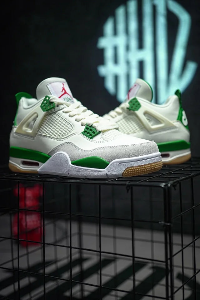 Nike SB x Air Jordan 4 "Pine Green"