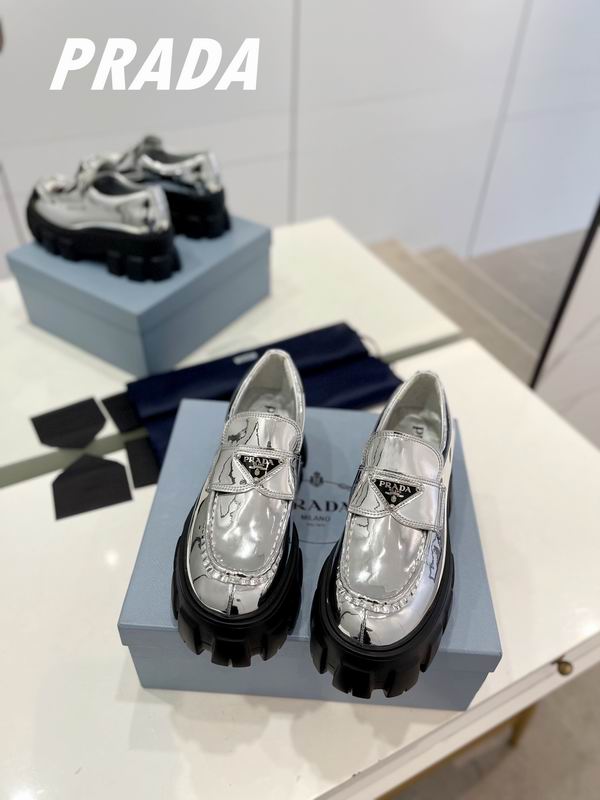 Prada Mocassim Moonlith