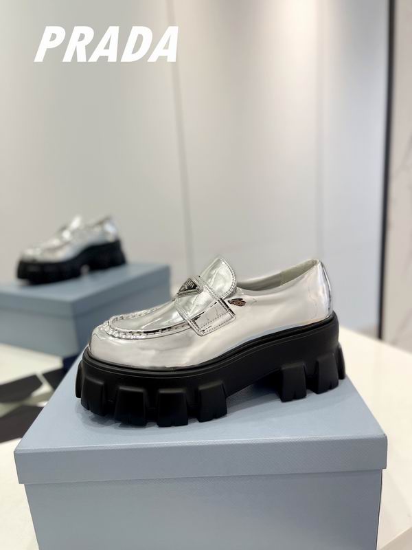 Prada Mocassim Moonlith