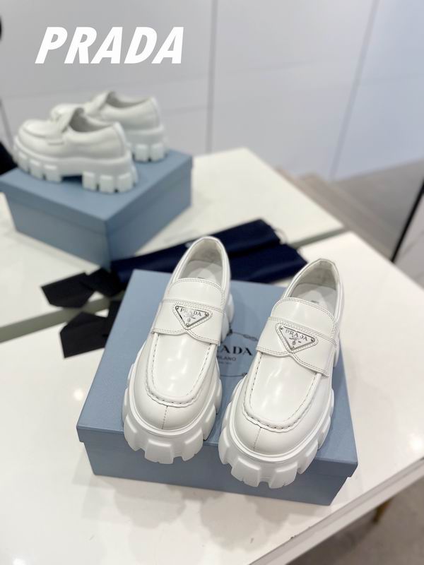 Prada Mocassim Moonlith