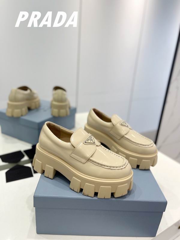 Prada Mocassim Moonlith