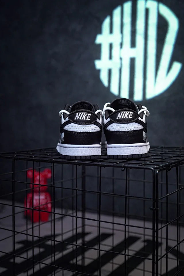Nike Dunk Low Panda desconstruído personallizado.
