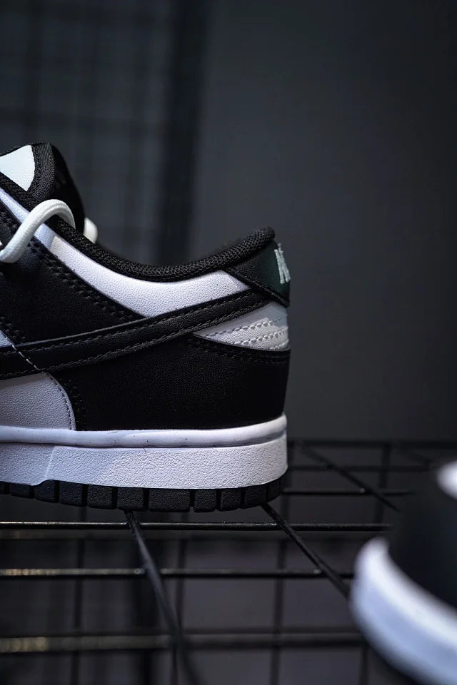 Nike Dunk Low Panda desconstruído personallizado.