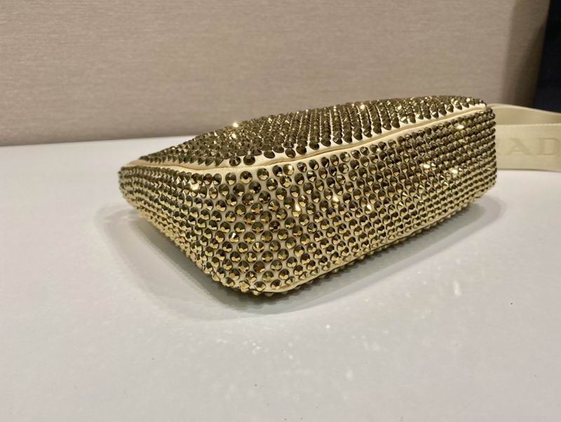 Bolsa Prada Dourado