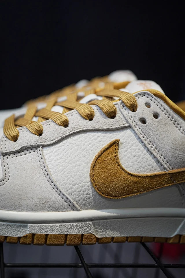 Stussy x Nike Dunk Low Suede Bege