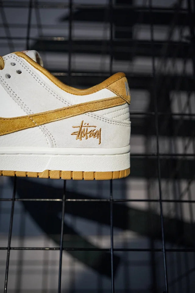 Stussy x Nike Dunk Low Suede Bege
