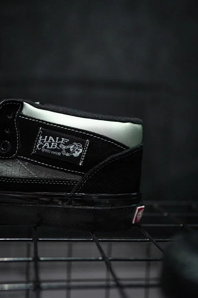 Vans Half Cab 33 DX Crocodile