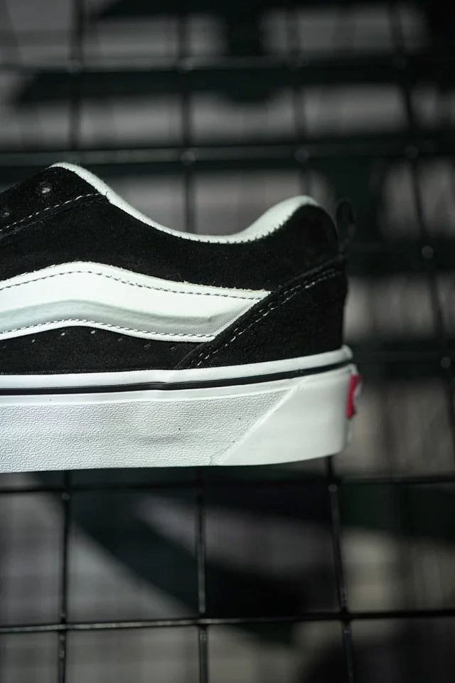 Vans Knu Skool Preto & Branco