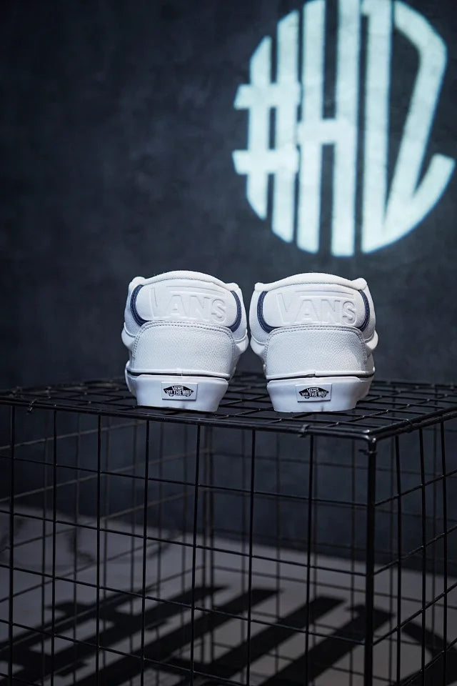 Vans Knu Skool Mid-Top
