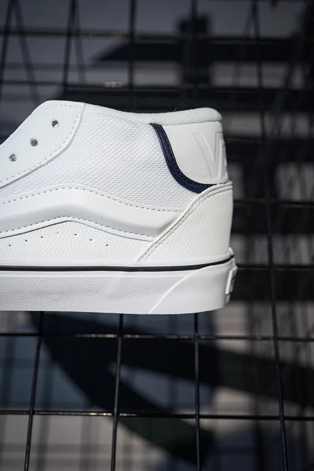 Vans Knu Skool Mid-Top