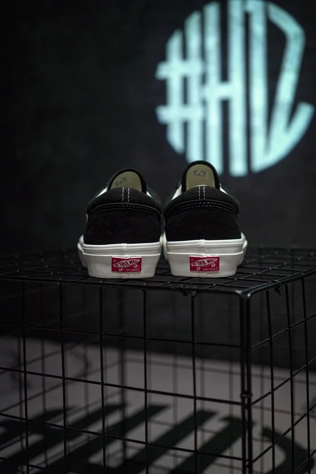 Vans Vault OG Style 36 LX "Black Marshmall" Preto & Branco