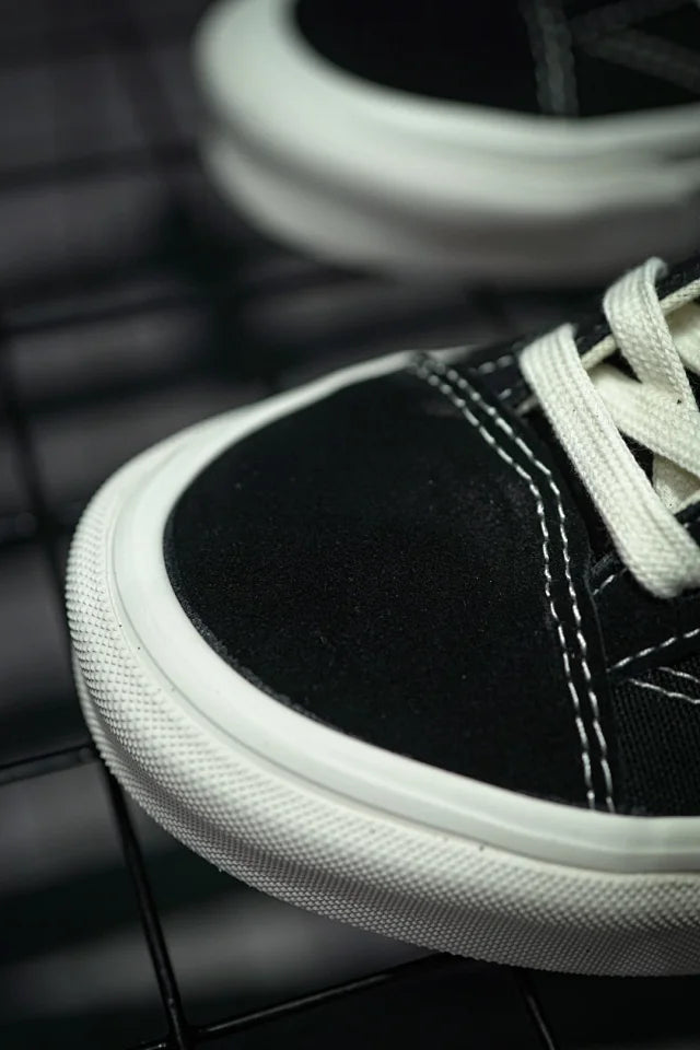 Vans Vault OG Style 36 LX "Black Marshmall" Preto & Branco