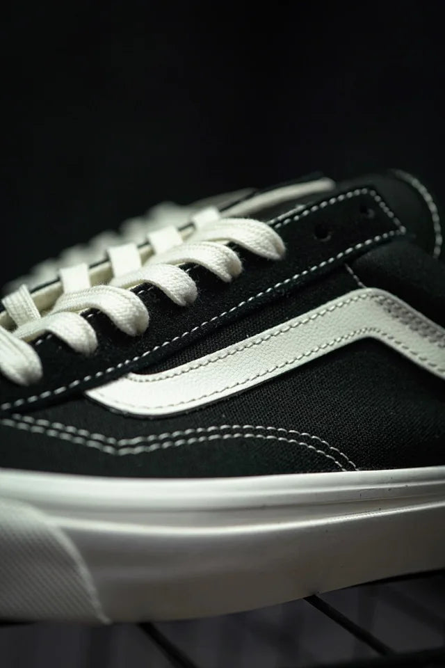 Vans Vault OG Style 36 LX "Black Marshmall" Preto & Branco