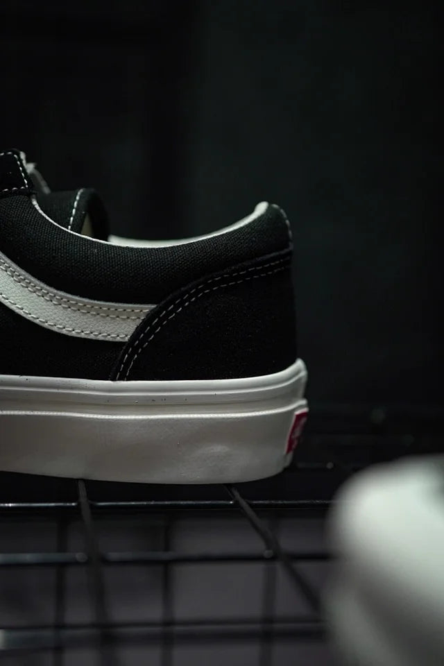 Vans Vault OG Style 36 LX "Black Marshmall" Preto & Branco