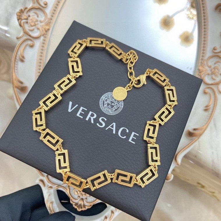 Colar Versace