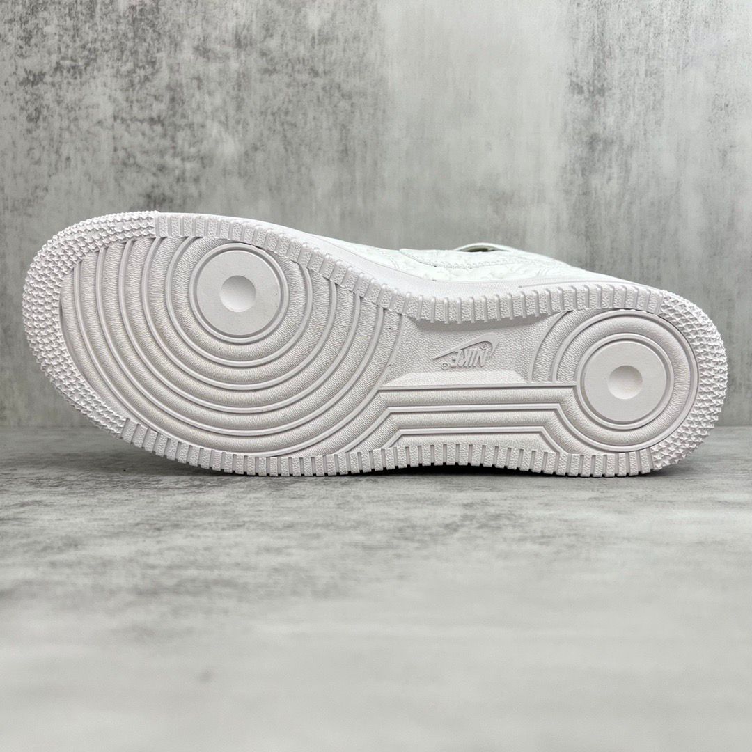 Louis Vuitton x Nike Air Force 1