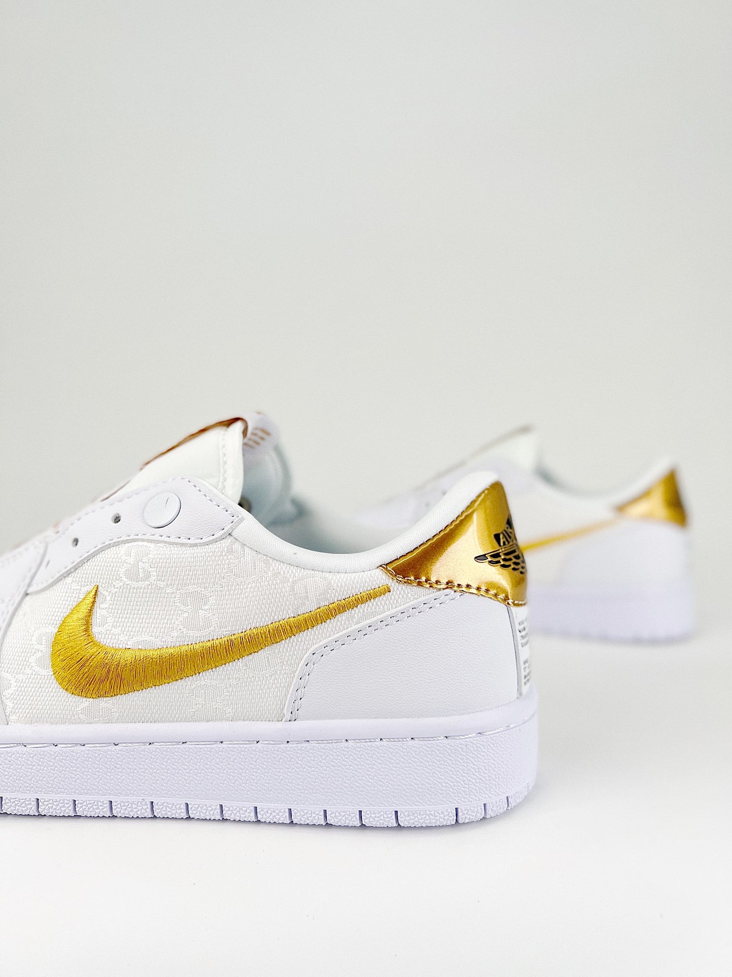 Air Jordan 1 Low Slip Shadow