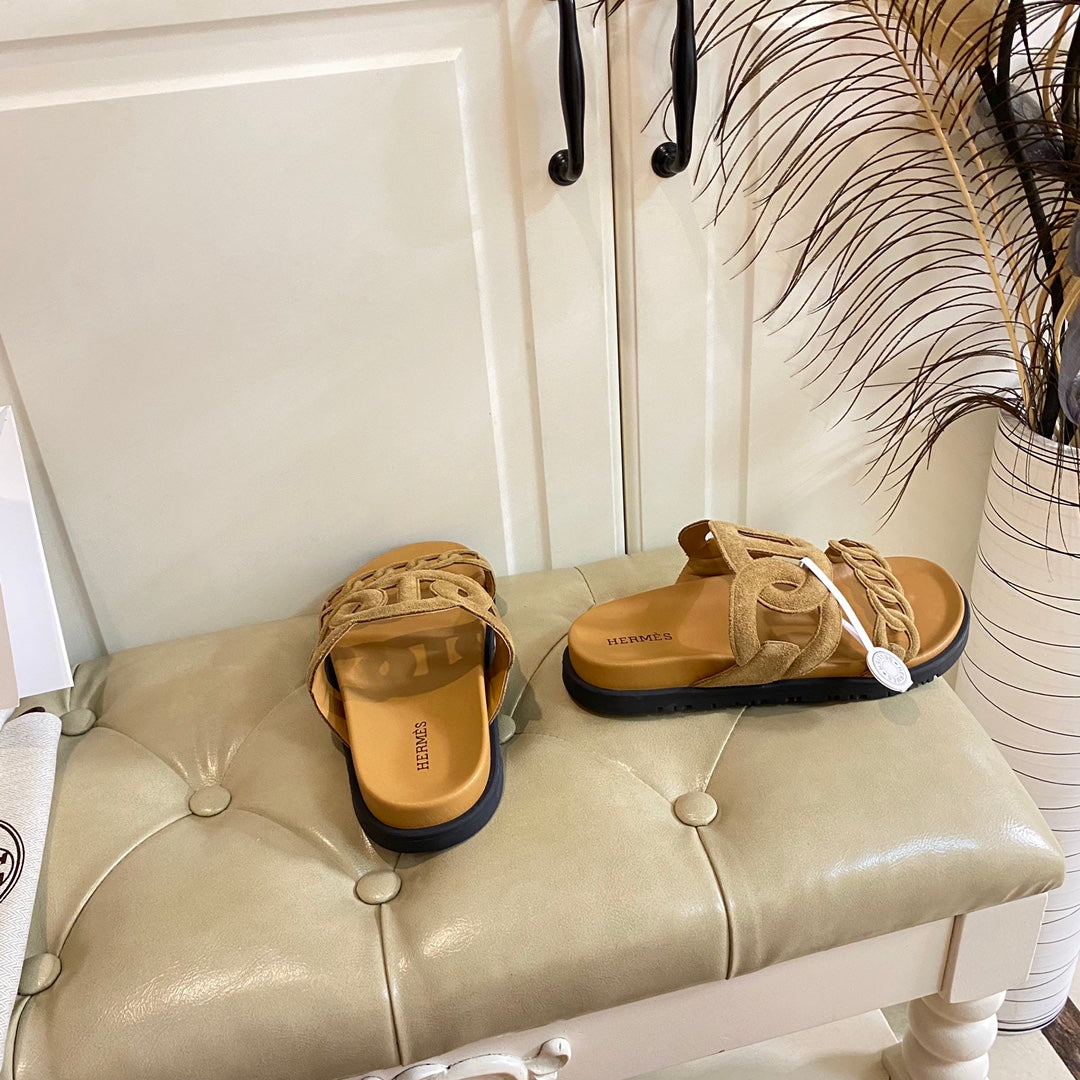 Chinelo Hermes