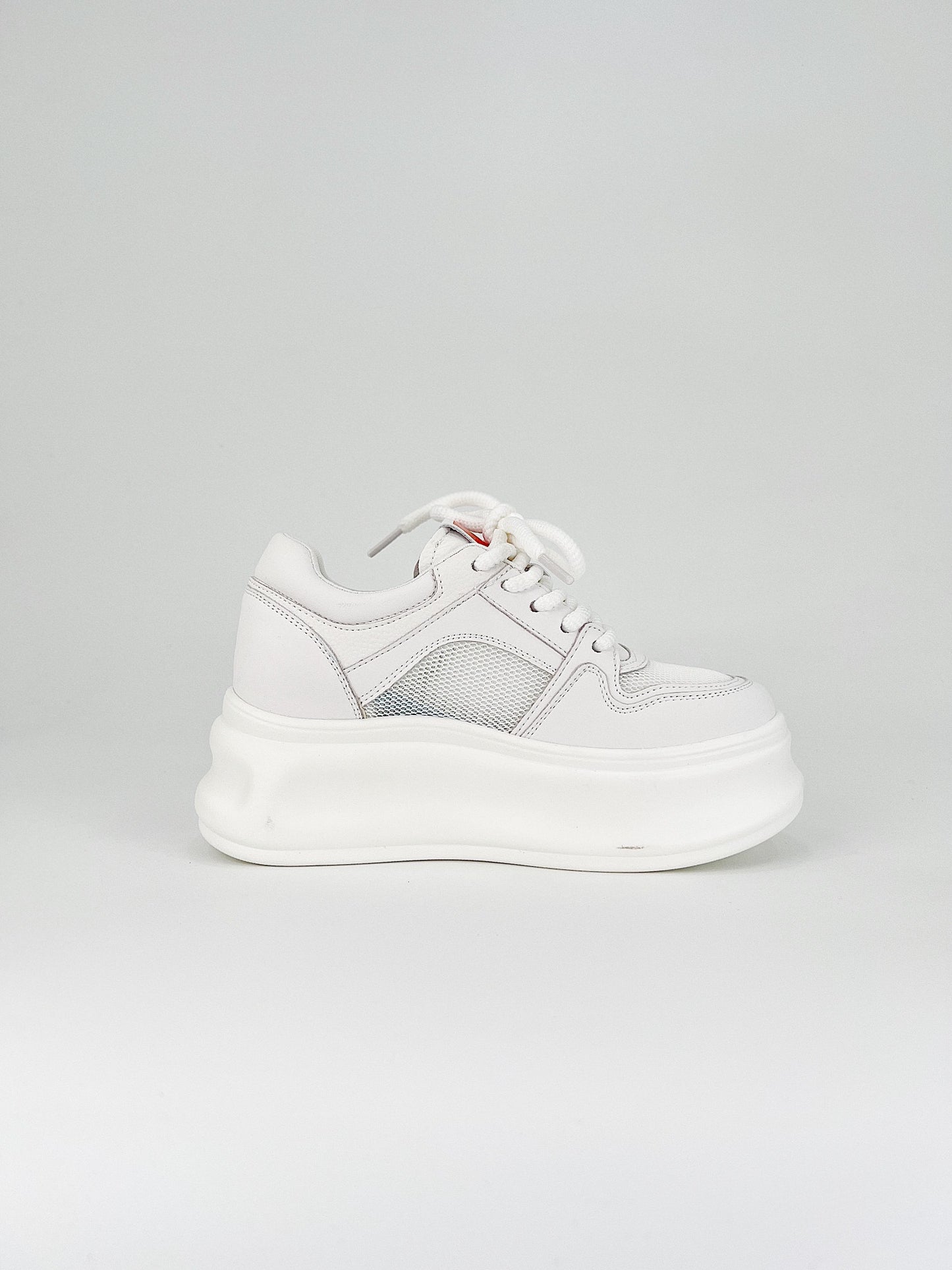 Tênis Chanel