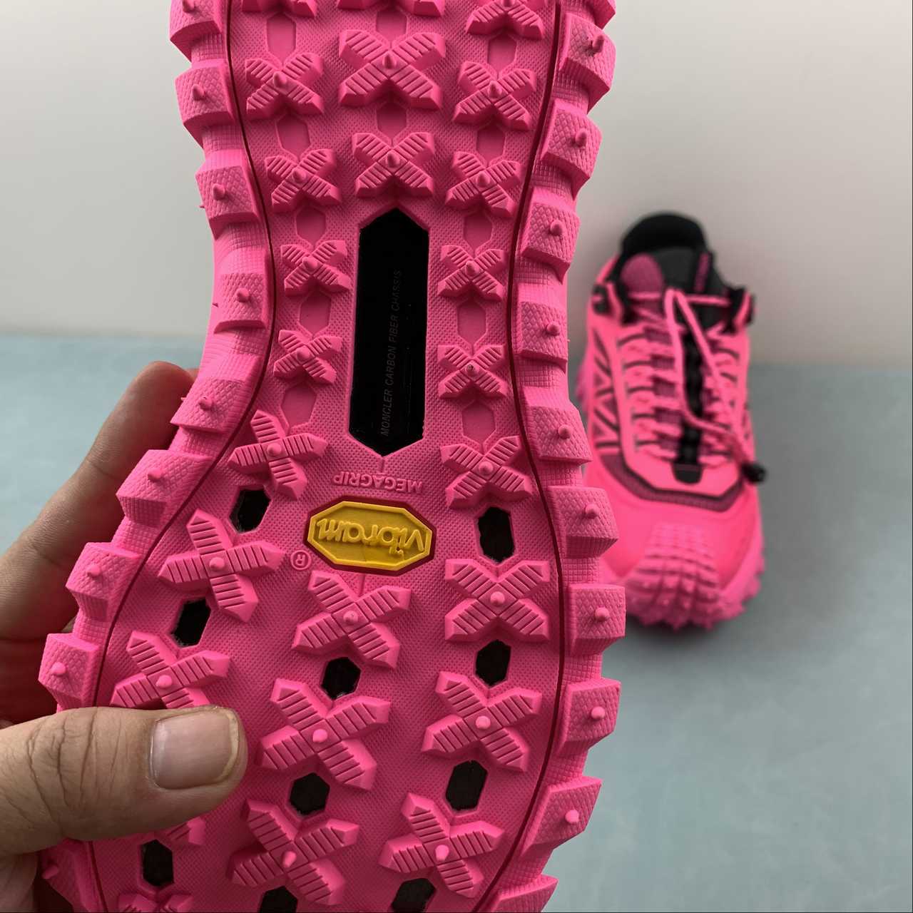 Tênis Moncler x Hoka Mafate Speed 2