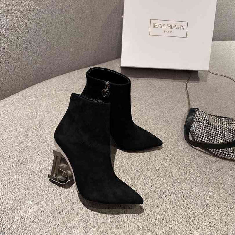 Bota Balmain Feminina Couro Cano Curto Preto