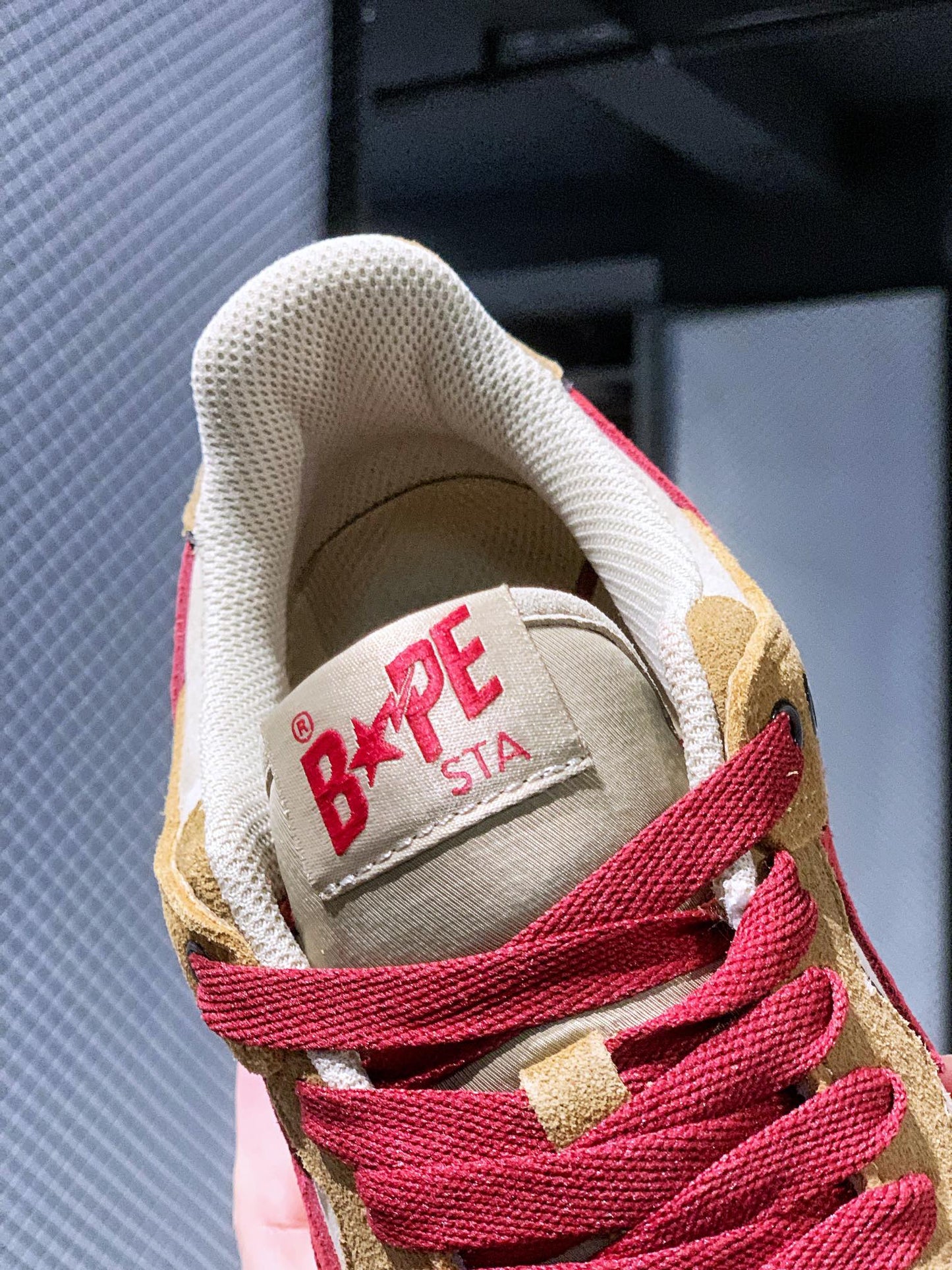 BAPE