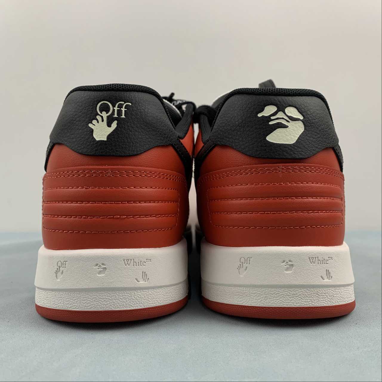 Off-White c/o Virgil Abloh