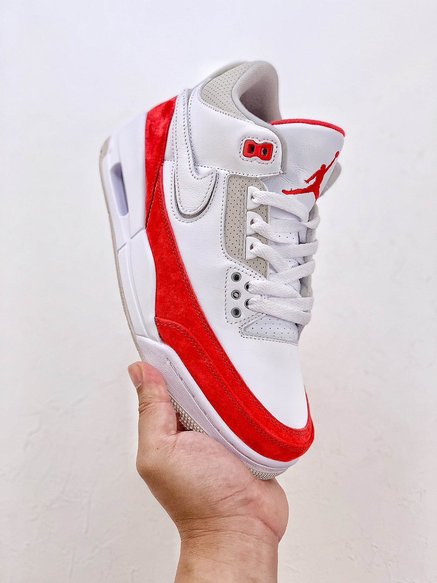 Air Jordan 3 Retro