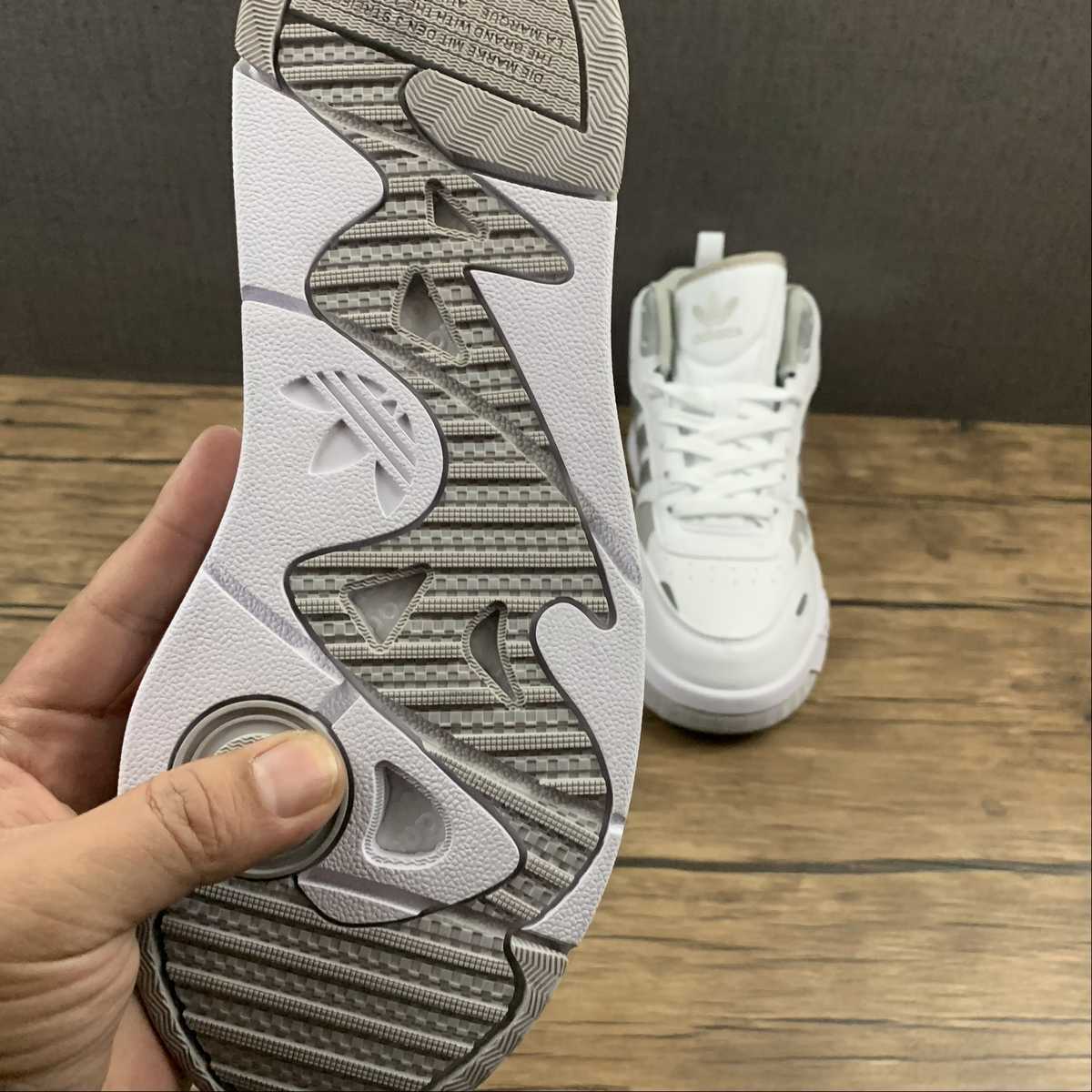 Adidas Forum 84 Tênis High Retro
