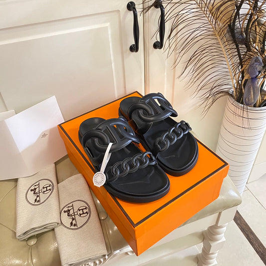 Chinelo Hermes