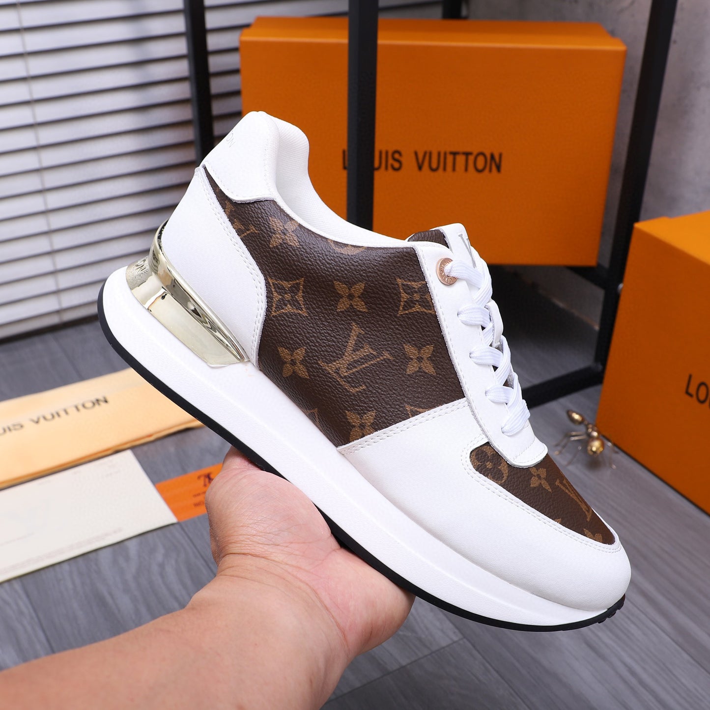 Tênis LV Run Away