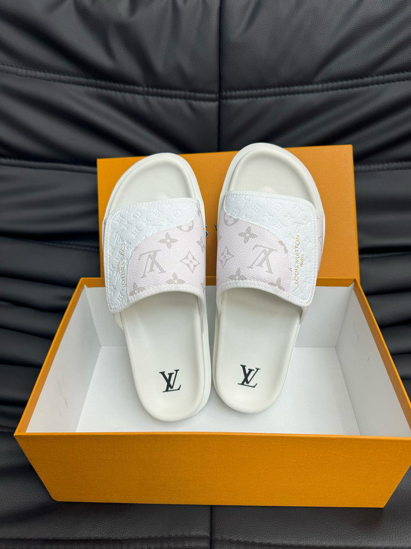 Chinelo Louis Vuitton