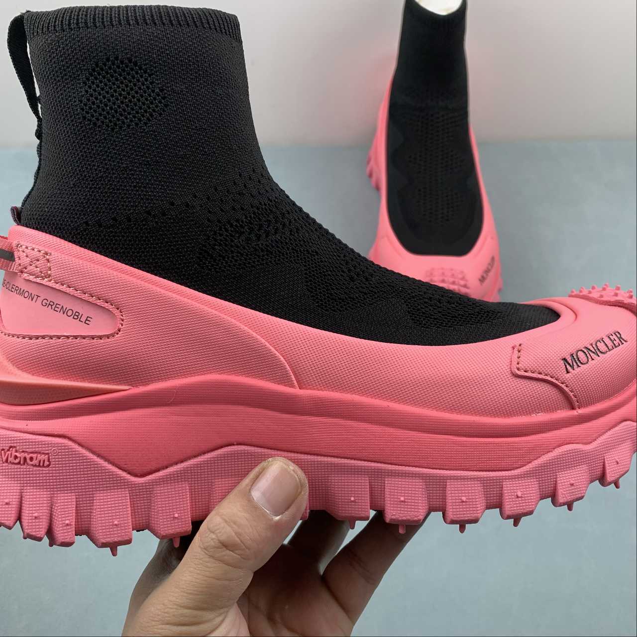 Tênis Moncler x Hoka Mafate Speed 2