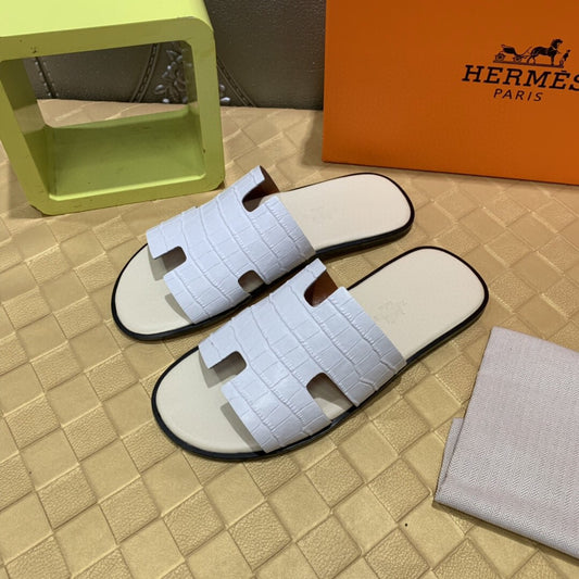 Chinelo Hermes