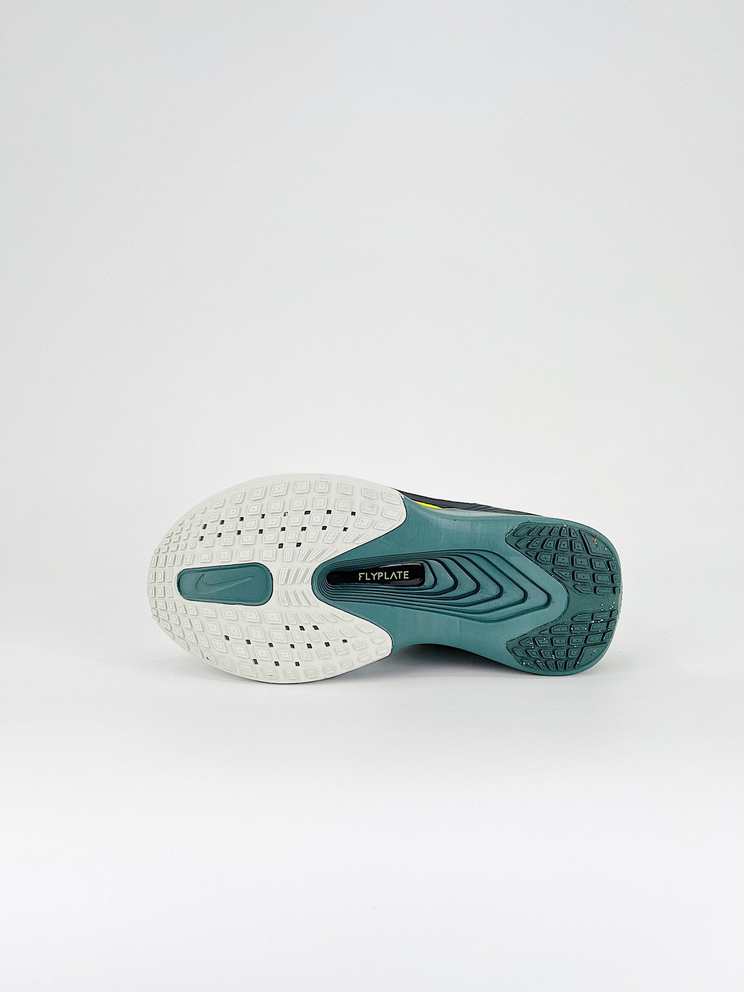 Nike ZoomX Invincible Run Flyknit 6
