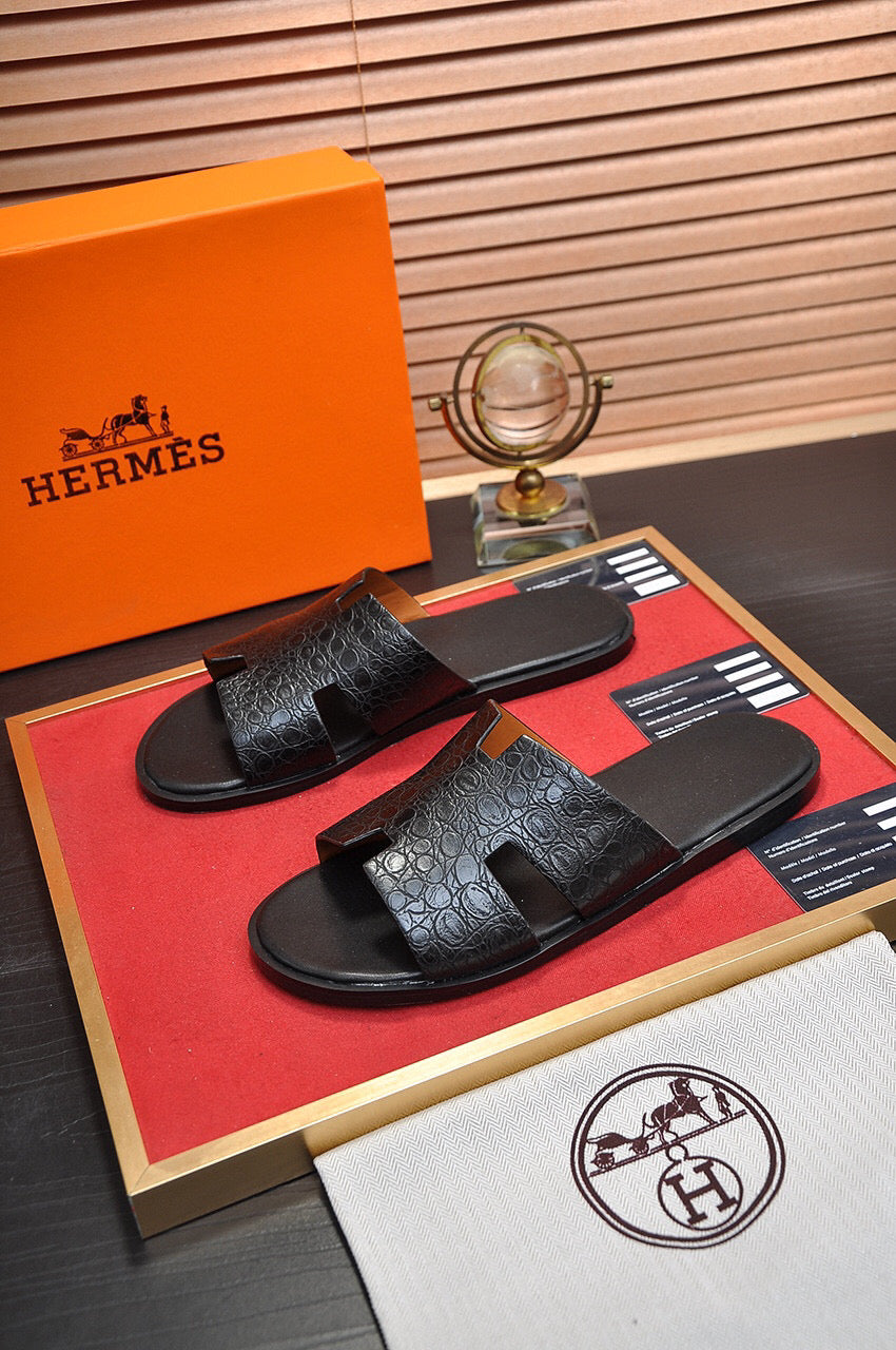 Chinelo Hermes