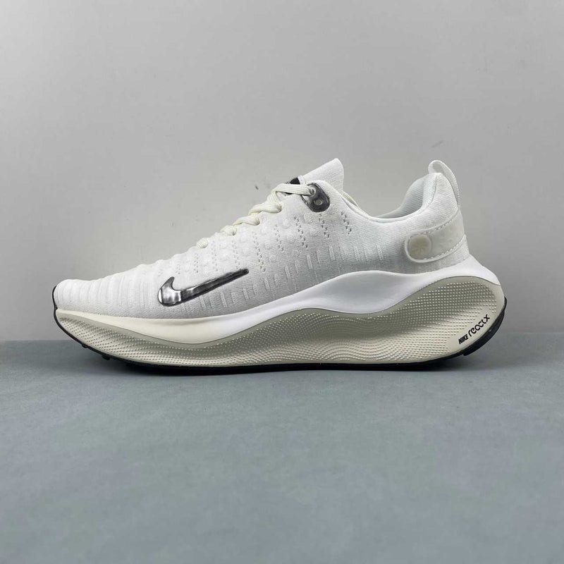 NIKE REACTX Infinity Run 4