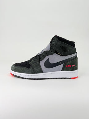 Nike Air Jordan 1 High OG “Metallic Gold”