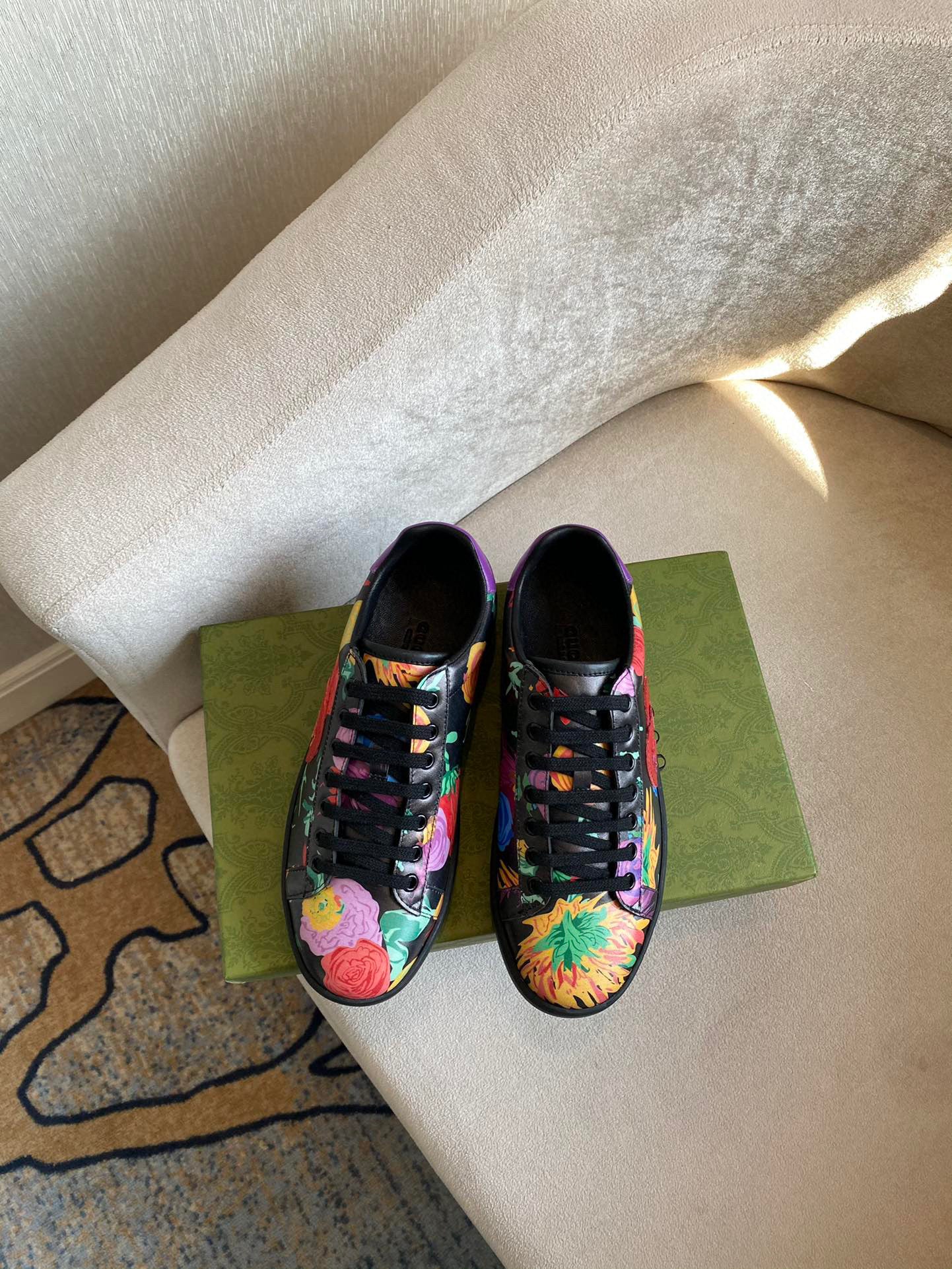 Gucci