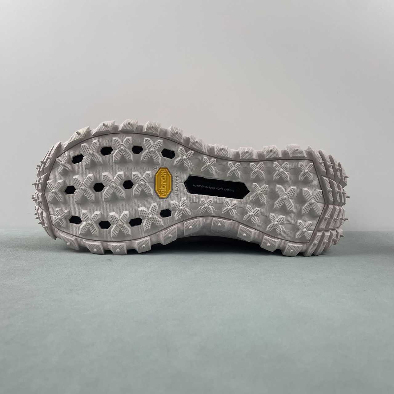 Tênis Moncler x Hoka Mafate Speed 2