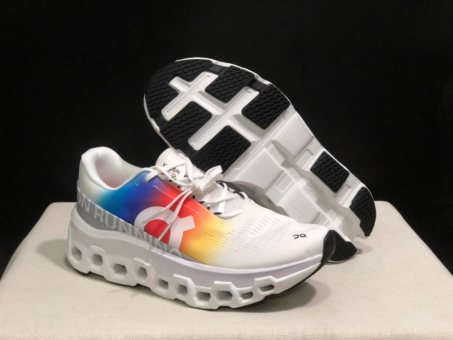 ON Cloudmonster 2