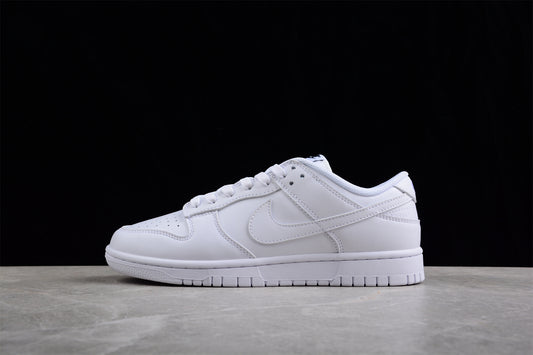 Nike Dunk Low "Triple White"