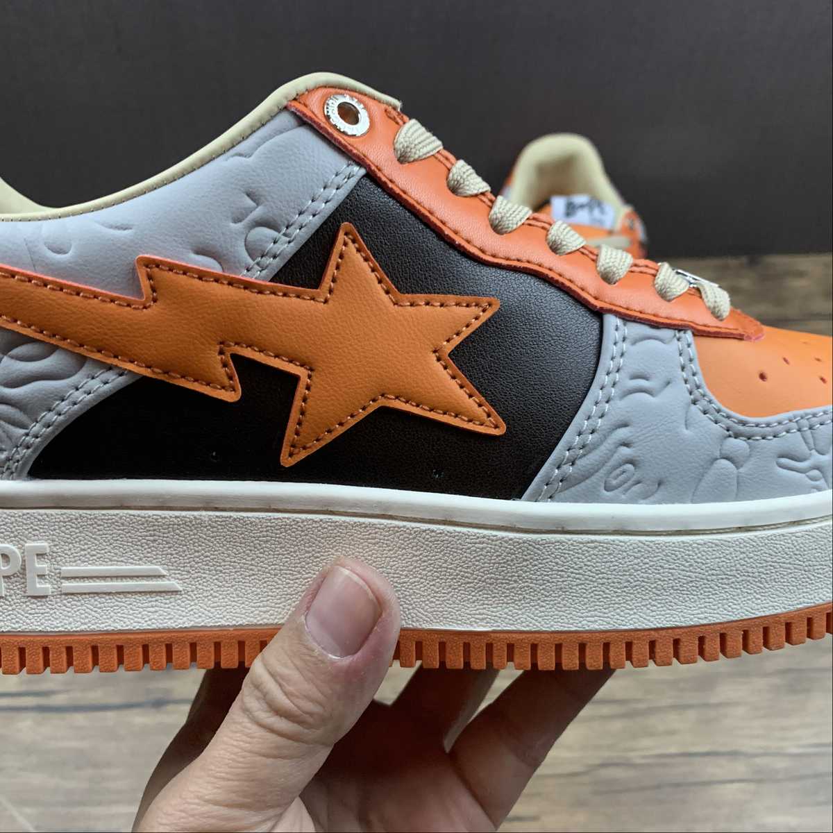 BAPE
