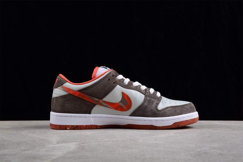 Crushed Skate Shop x Nike SB Dunk Low