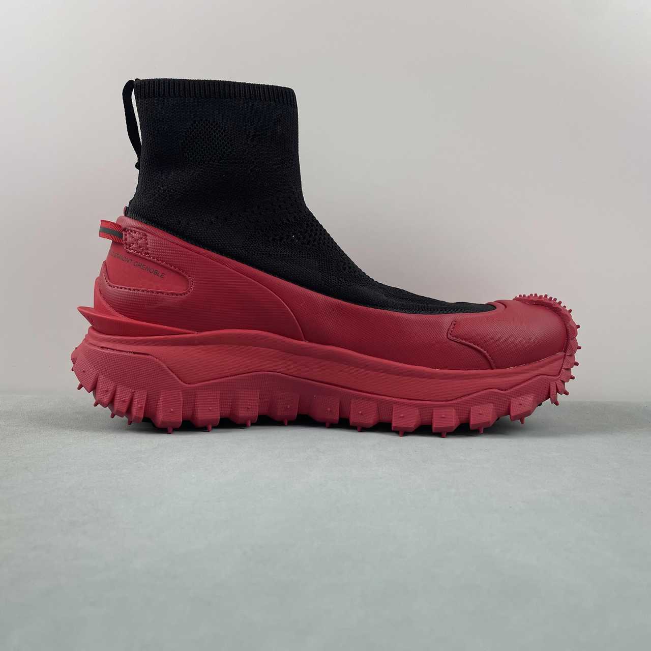 Tênis Moncler x Hoka Mafate Speed 2