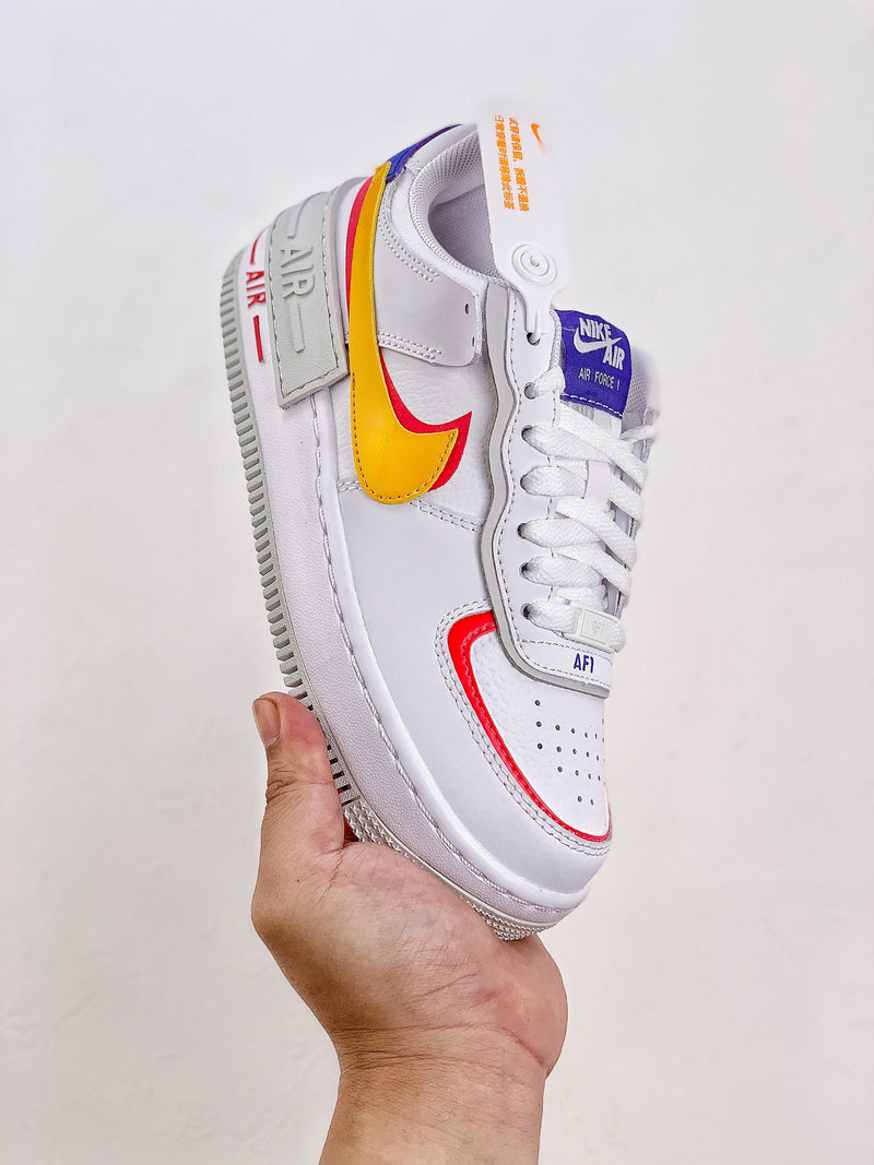 NIKE AIR FORCE 1